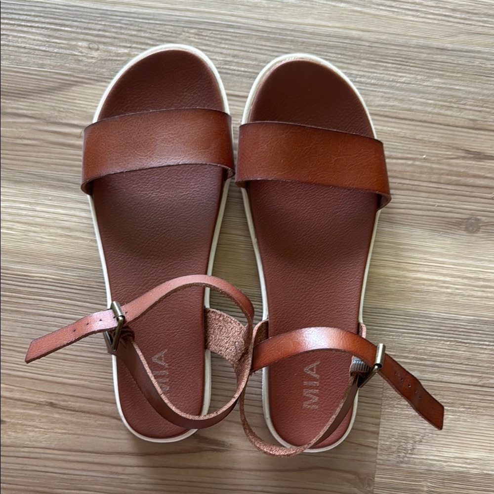 MIA Brown Sandals